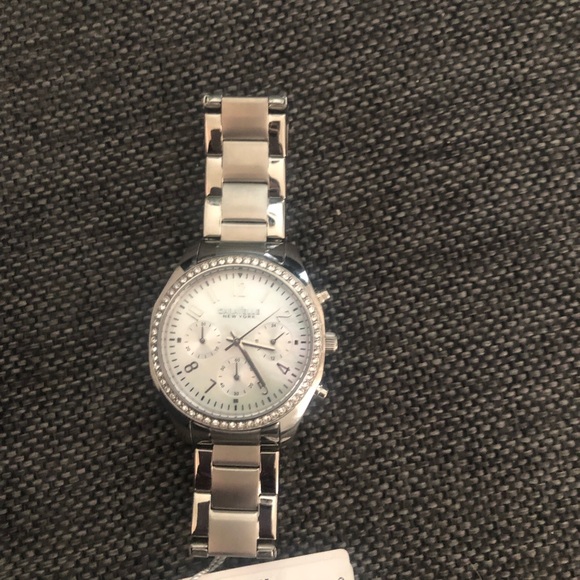 Caravelle New York Swarovski Crystal Watch - Picture 1 of 3
